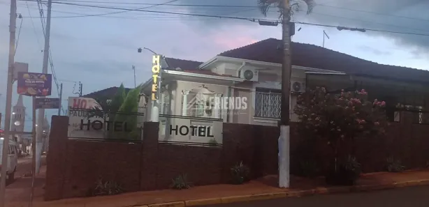 Galpão / Depósito / Armazém à venda, 600m² no Centro, Pederneiras