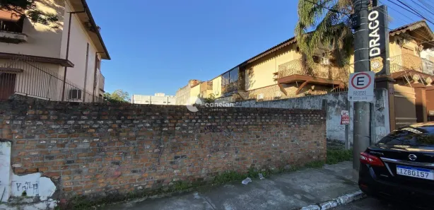Terreno / Lote / Condomínio à venda, 642m² no Centro, Santa Maria