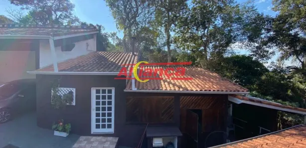 Fazenda / Sítio / Chácara com 3 Quartos à venda, 300m² no Chácaras Copaco, Arujá