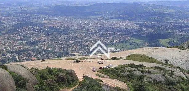 Fazenda / Sítio / Chácara com 7 Quartos para alugar, 600m² no Portão, Atibaia