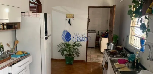 Prédio Inteiro à venda, 244m² no Vila Jayara, Anápolis