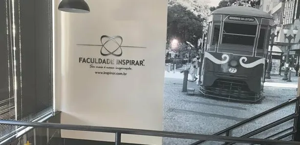Prédio Inteiro à venda, 500m² no São Francisco, Curitiba