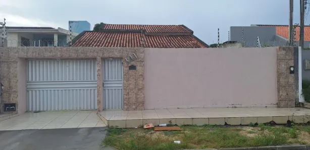 Casa com 4 Quartos à venda, 360m² no Itapoã, Arapiraca