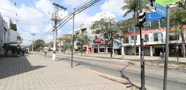 Loja / Salão / Ponto Comercial à venda, 20m² no Bom Pastor, Divinópolis