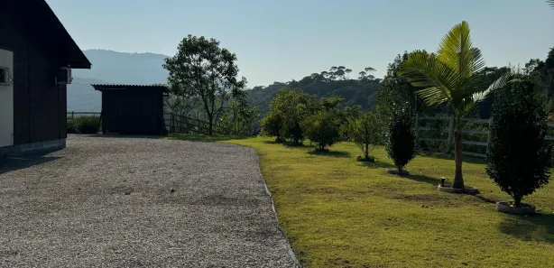 Fazenda / Sítio / Chácara com 4 Quartos à venda, 3585m² no , Águas Mornas