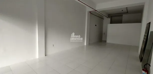 Loja / Salão / Ponto Comercial com 1 Quarto para venda ou aluguel, 60m² no Centro, Santa Maria