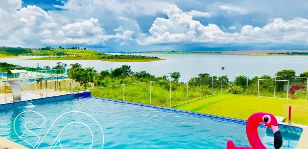 Casa com 10 Quartos à venda, 600m² no , Abadiânia