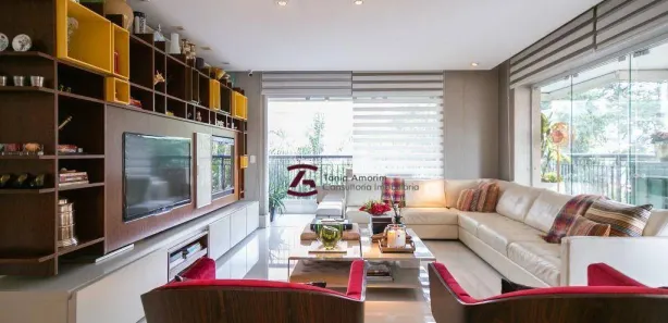 Apartamento com 4 Quartos para alugar, 240m² no Santa Cecília, São Paulo