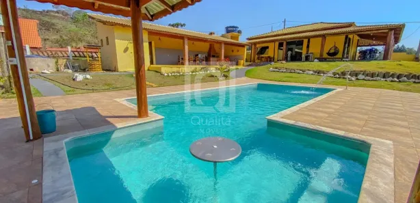 Fazenda / Sítio / Chácara com 3 Quartos à venda, 420m² no Barra Funda, Votorantim