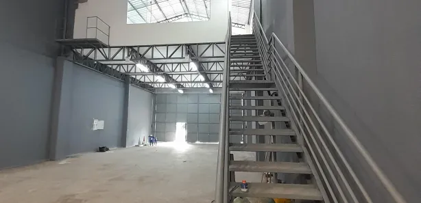 Galpão / Depósito / Armazém para alugar, 850m² no Pedreira, Belém
