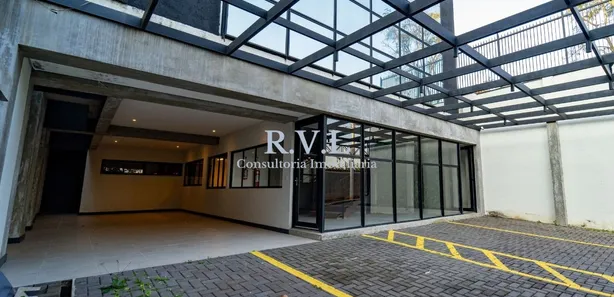 Prédio Inteiro com 15 Quartos para venda ou aluguel, 499m² no Vila Junqueira, Atibaia