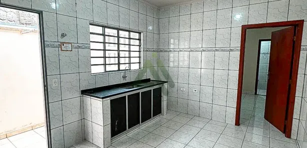 Casa com 2 Quartos para alugar, 100m² no Jardim João Paulo II, Sumaré