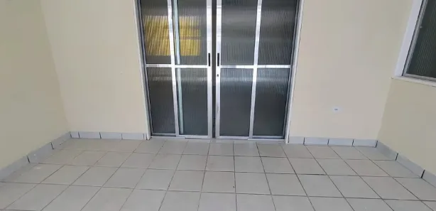 Casa com 3 Quartos para alugar, 170m² no Engenho do Meio, Recife