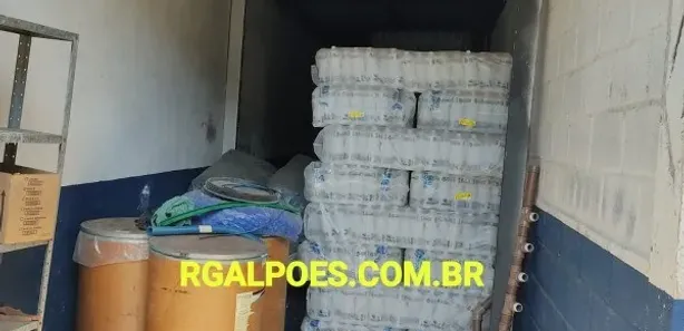 Galpão / Depósito / Armazém à venda, 700m² no Chácaras Rio-Petrópolis, Duque de Caxias