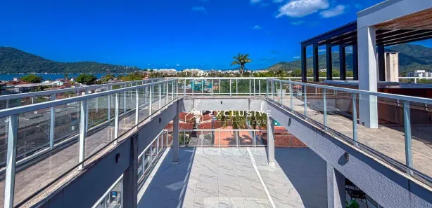 Cobertura com 3 Quartos para venda ou aluguel, 500m² no Barra da Lagoa, Ubatuba
