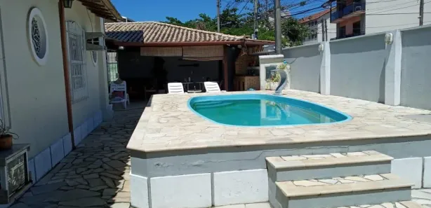 Casa com 6 Quartos para alugar, 480m² no Novo Rio das Ostras, Rio das Ostras