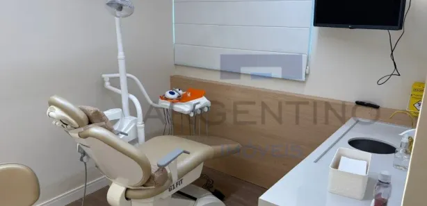 Casa Comercial para alugar, 180m² no Centro, Mogi das Cruzes