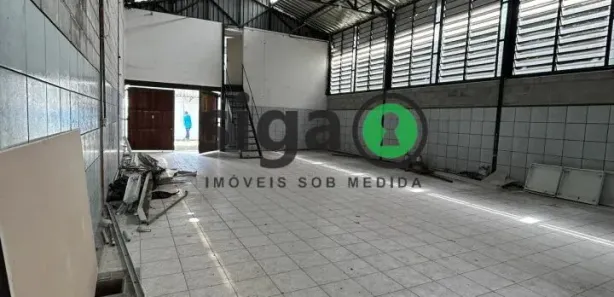 Galpão / Depósito / Armazém para alugar, 400m² no Vila Ernesto, São Paulo