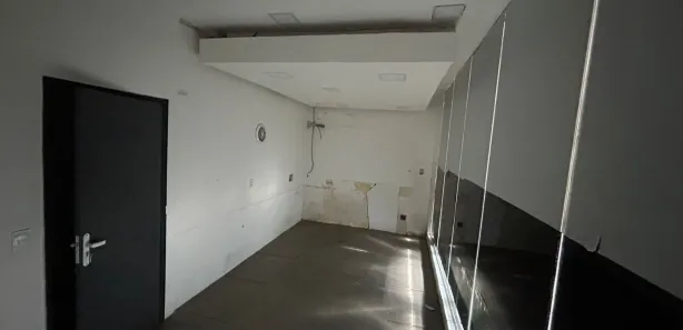 Loja / Salão / Ponto Comercial com 1 Quarto para alugar, 145m² no Boa Viagem, Recife