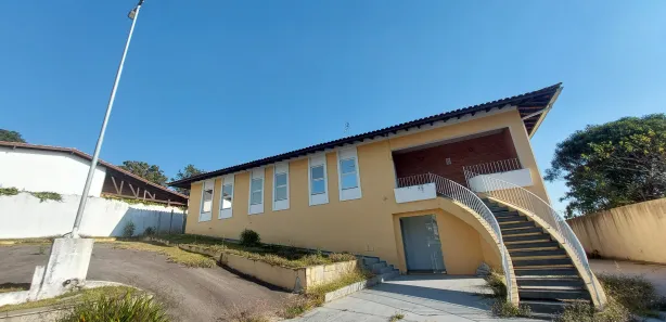 Prédio Inteiro com 6 Quartos para venda ou aluguel, 583m² no Granja Viana, Cotia