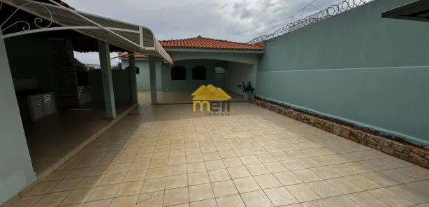 Casa com 3 Quartos para alugar, 244m² no Cidade Universitária, Presidente Prudente