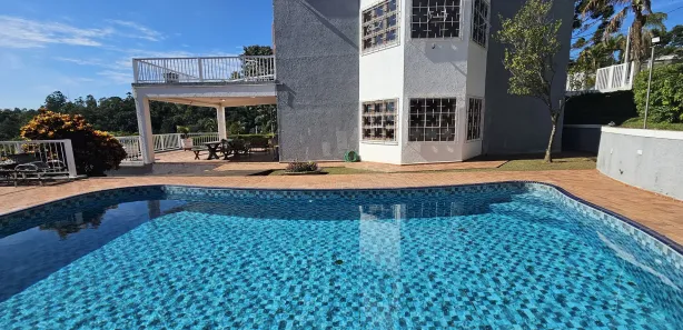 Fazenda / Sítio / Chácara com 3 Quartos à venda, 2000m² no , Mairinque
