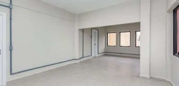 Conjunto Comercial / Sala para alugar, 34m² no Centro, Curitiba