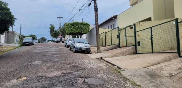 Terreno / Lote / Condomínio à venda, 318m² no Jardim das Palmeiras, Valinhos