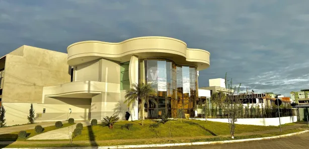 Casa de Condomínio com 3 Quartos à venda, 389m² no Camobi, Santa Maria