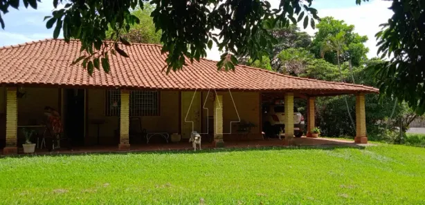 Fazenda / Sítio / Chácara com 3 Quartos para alugar, 260m² no Conjunto Habitacional Pedro Perri, Araçatuba