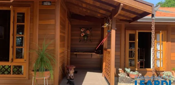 Fazenda / Sítio / Chácara com 2 Quartos à venda, 250m² no Taboão, Mogi das Cruzes