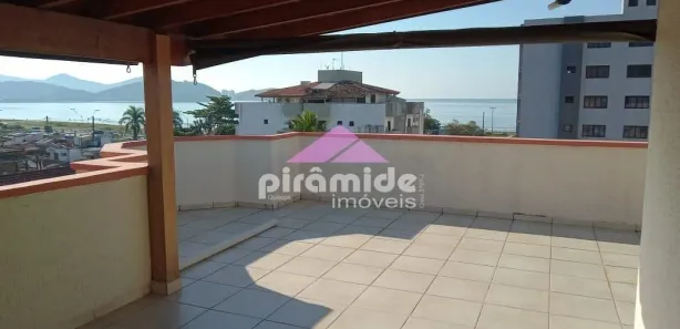Cobertura com 3 Quartos para venda ou aluguel, 170m² no Indaiá, Caraguatatuba