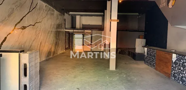 Prédio Inteiro para alugar, 180m² no Jardim Clementino, Taboão da Serra