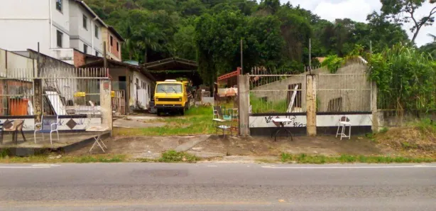 Galpão / Depósito / Armazém para venda ou aluguel, 100m² no Itaipu, Niterói