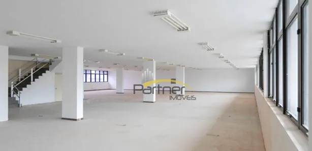 Andar / Laje corporativa para alugar, 735m² no Centro, Curitiba