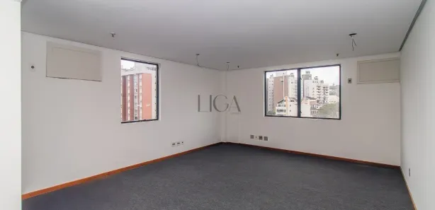 Conjunto Comercial / Sala à venda, 34m² no Menino Deus, Porto Alegre