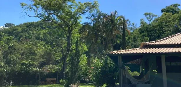 Fazenda / Sítio / Chácara com 3 Quartos à venda, 140m² no , Areal