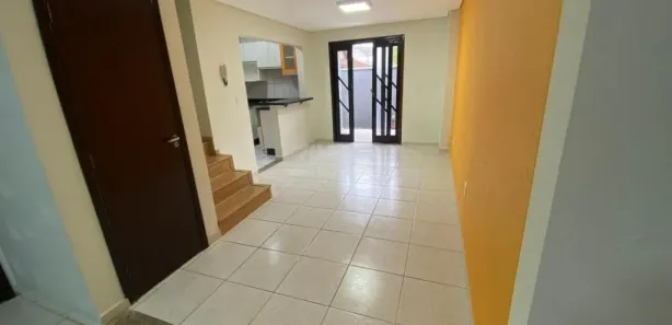 Sobrado com 3 Quartos à venda, 125m² no Saguaçu, Joinville