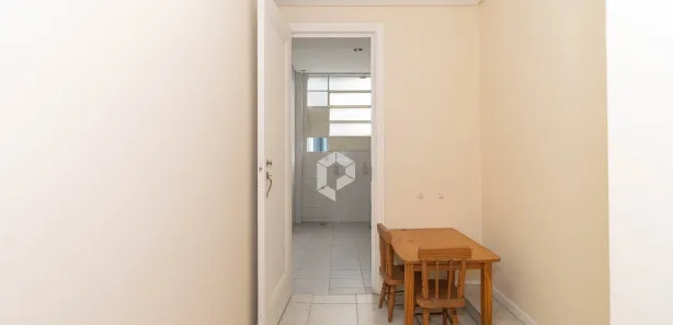 Conjunto Comercial / Sala à venda, 55m² no Centro, Curitiba