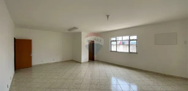Loja / Salão / Ponto Comercial à venda, 45m² no Centro, Juiz de Fora