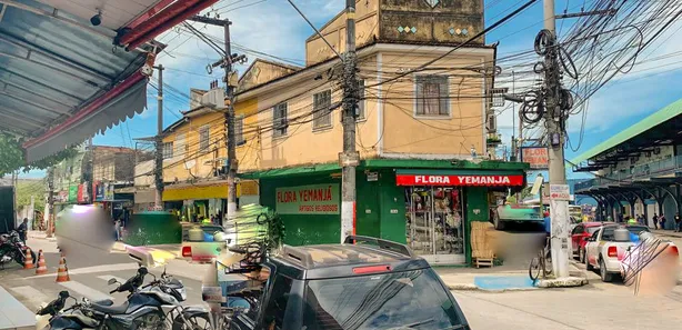 Loja / Salão / Ponto Comercial à venda, 1213m² no Piabetá (Inhomirim), Magé