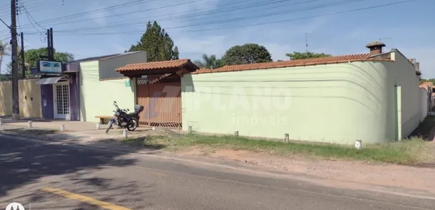 Casa com 4 Quartos à venda, 300m² no , 