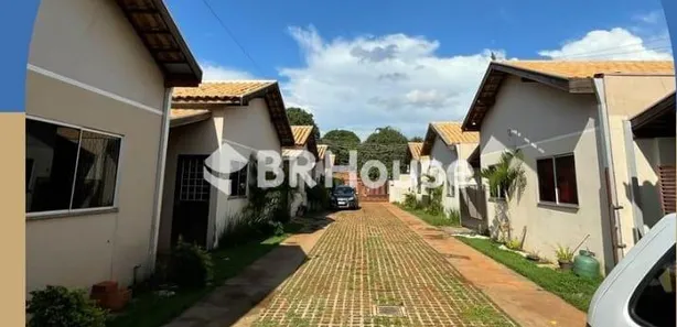 Casa de Condomínio com 2 Quartos à venda, 61m² no Jardim Tijuca, Campo Grande