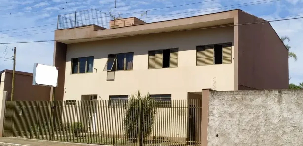 Sobrado com 3 Quartos à venda, 272m² no , Sertanópolis