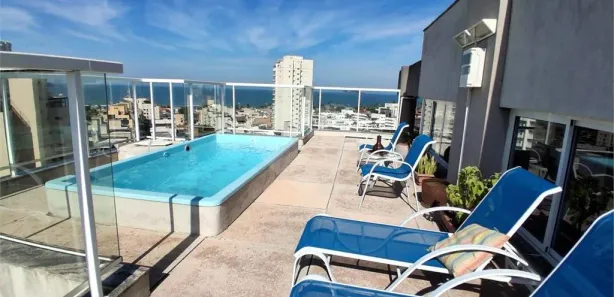 Cobertura com 3 Quartos para venda ou aluguel, 235m² no Enseada, Guarujá