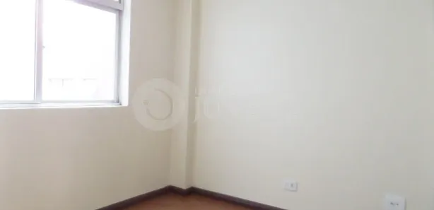Apartamento com 2 Quartos para alugar, 53m² no Cristo Rei, Curitiba