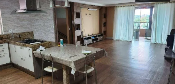 Galpão / Depósito / Armazém à venda, 820m² no Santa Nely, Campo Largo