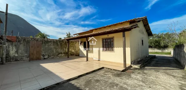 Casa com 2 Quartos para alugar, 91m² no Jardim Atlântico Central (Itaipuaçu), Maricá