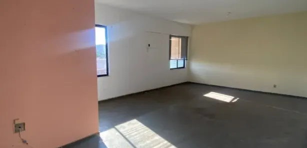 Conjunto Comercial / Sala para alugar, 46m² no Aterrado, Volta Redonda