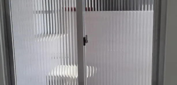 Casa de Vila com 1 Quarto para alugar, 50m² no Parque Senhor do Bonfim, Duque de Caxias